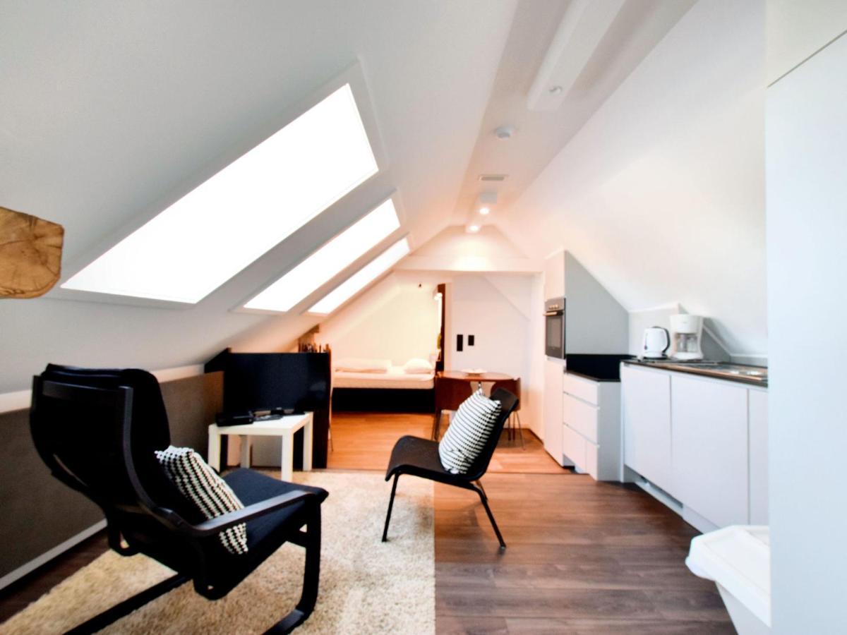 Modern And Cozy Studio In A Former Coach House 罗贝尔维尔 外观 照片